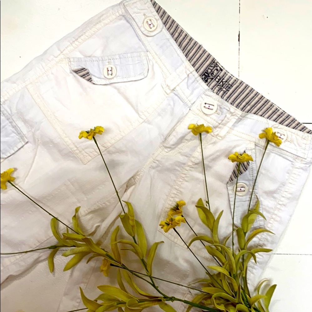 BKE Denim Cropped Pants Size 27 Cream